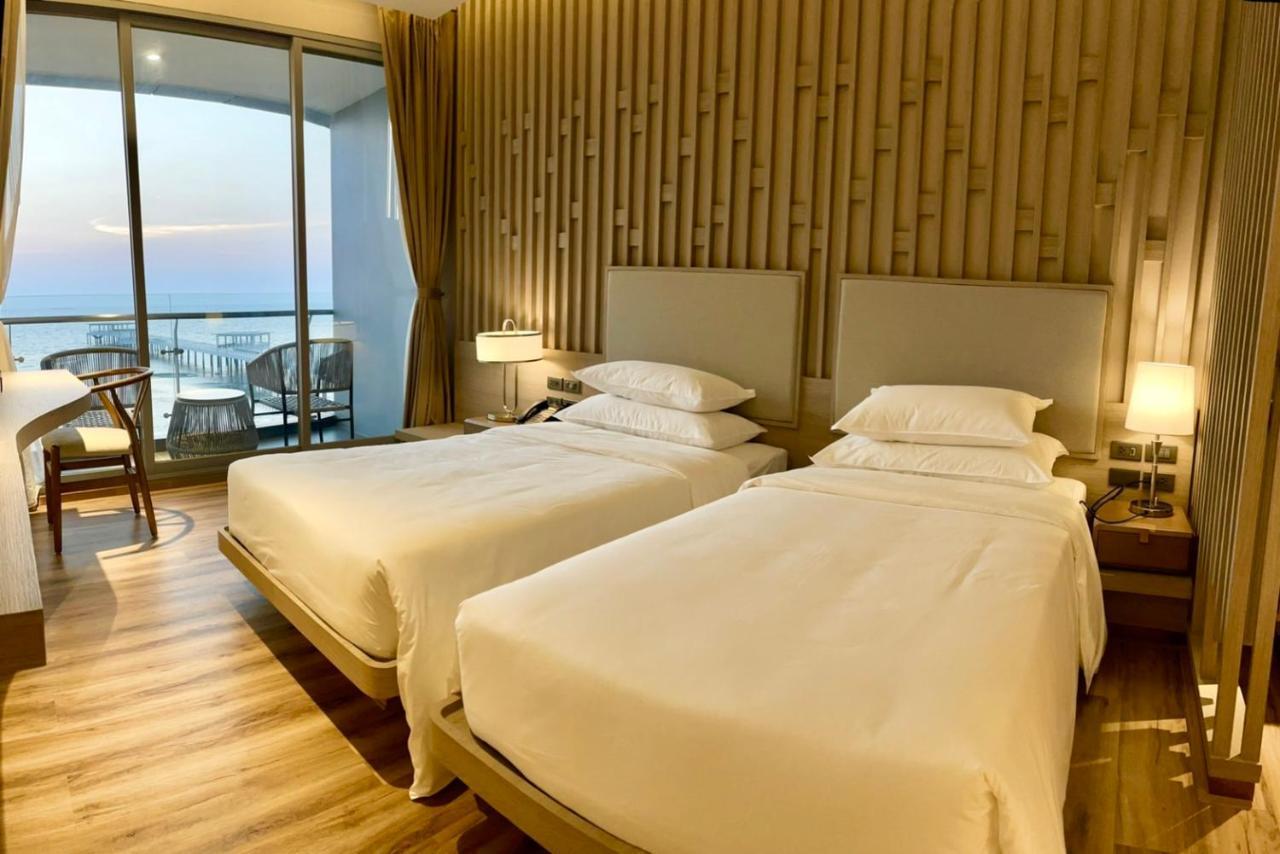 Symphony Of The Sea Hotel Bangsaen Extérieur photo