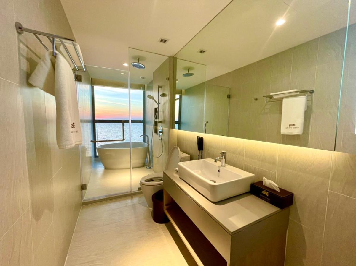 Symphony Of The Sea Hotel Bangsaen Extérieur photo