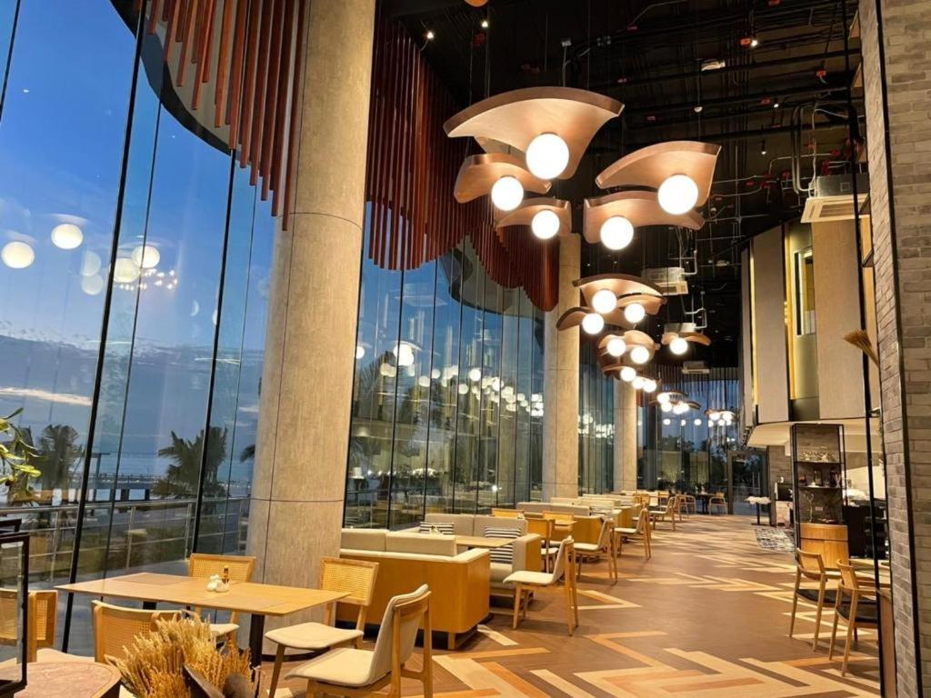 Symphony Of The Sea Hotel Bangsaen Extérieur photo