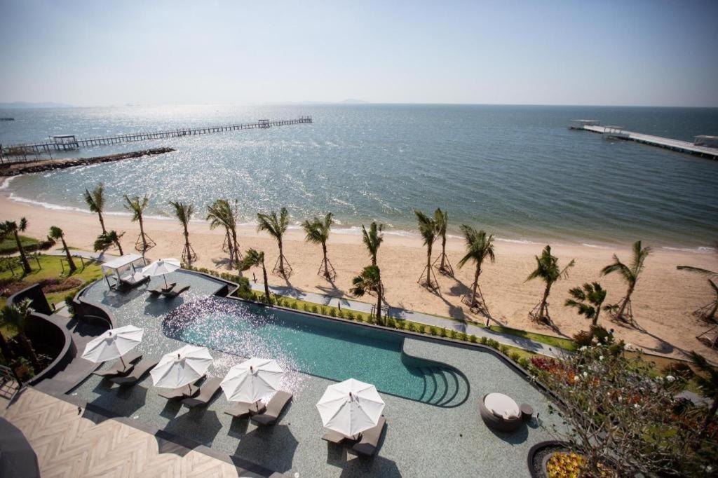 Symphony Of The Sea Hotel Bangsaen Extérieur photo