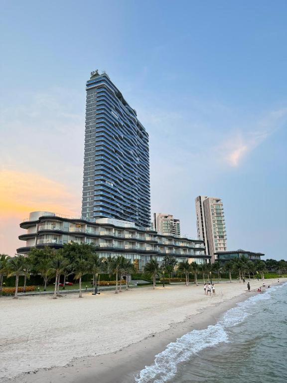 Symphony Of The Sea Hotel Bangsaen Extérieur photo