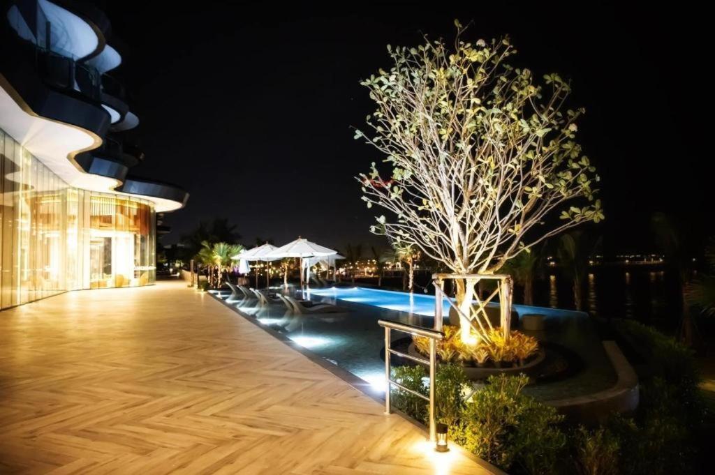 Symphony Of The Sea Hotel Bangsaen Extérieur photo